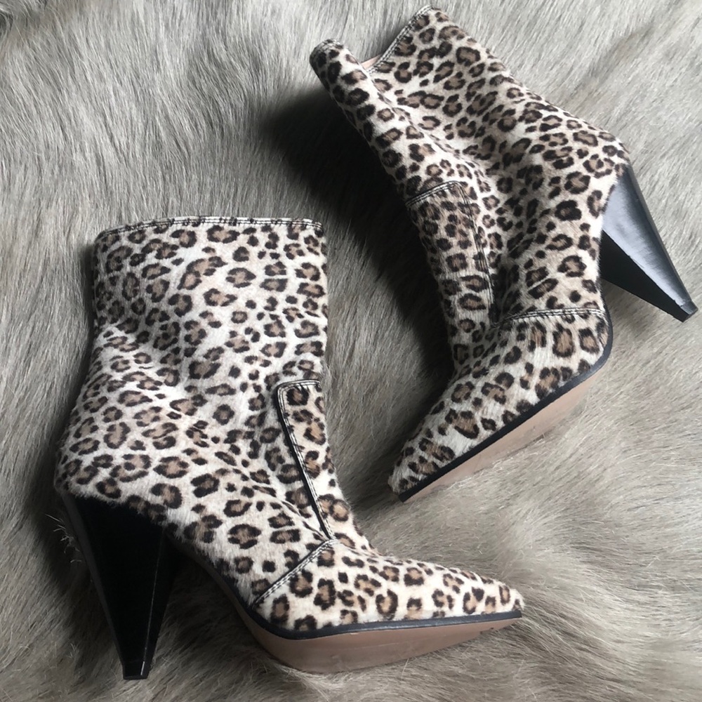 New Stuart Weitzman Atomic West Leopard Boots 6